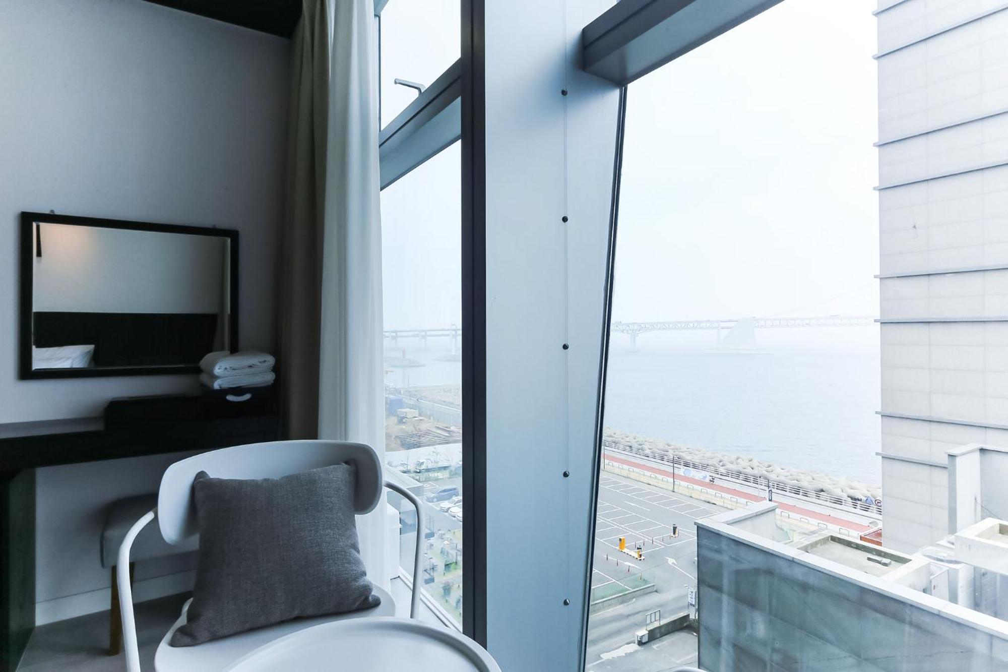 Oceanstay Hotel Busan Exteriör bild