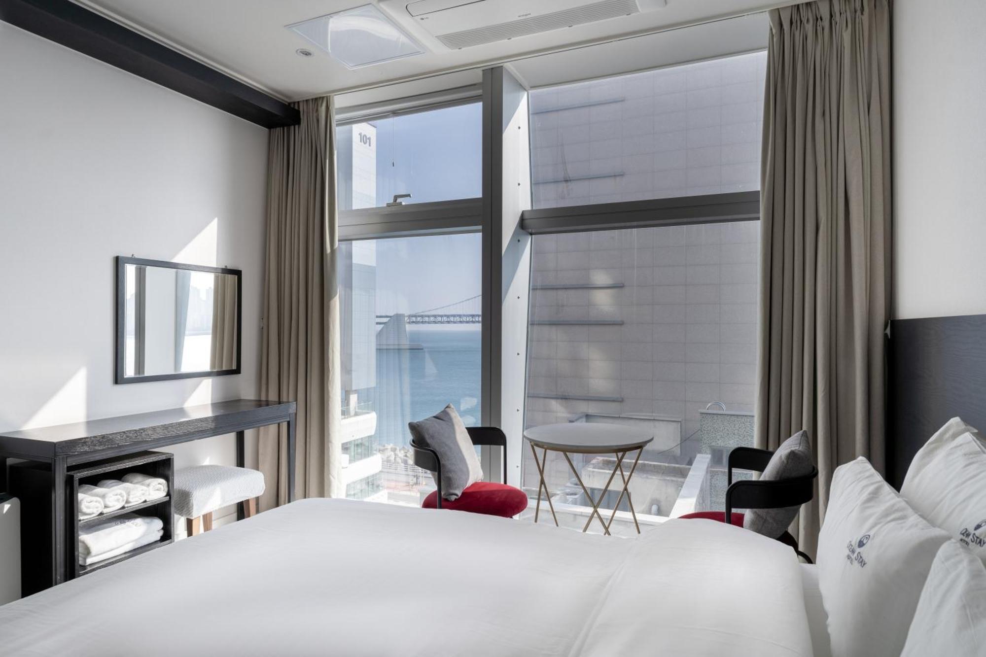 Oceanstay Hotel Busan Exteriör bild