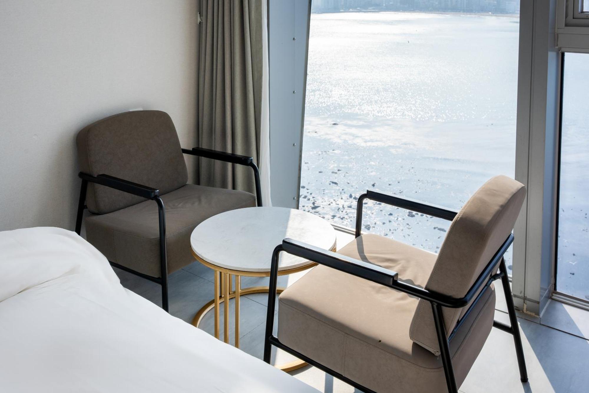 Oceanstay Hotel Busan Exteriör bild